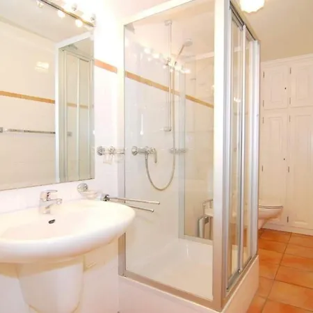 Andreas-dirks-strasse 3, Whg 2 B Appartement *