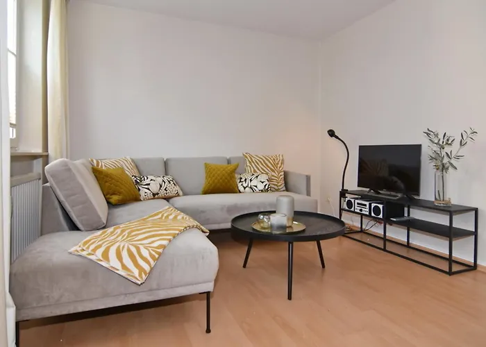 Andreas-dirks-strasse 3, Whg 2 B Appartement *